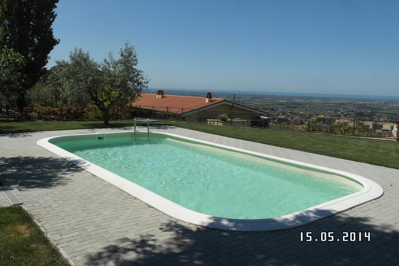 Agriturismo La Vite E Gli Ulivi Villa Арича Екстериор снимка